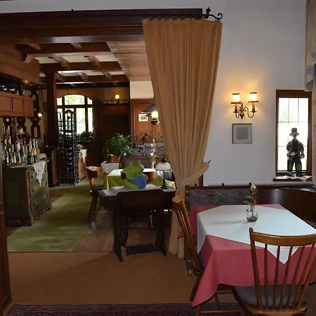Hotel-restaurant Ochsen هاسلاخ إيم كينزيجتال